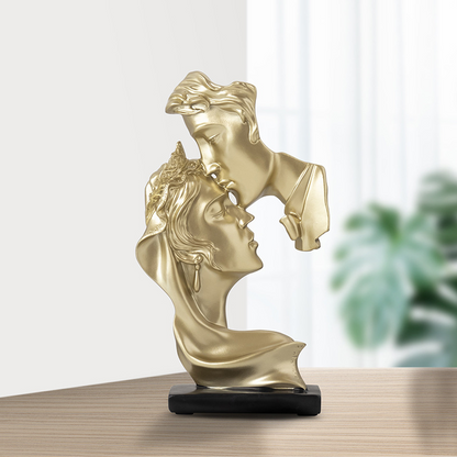 Amarion Romantic Couple Sculpture